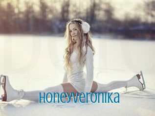 Honeyveronika