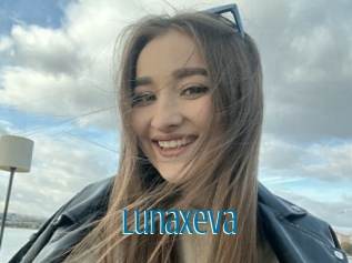 Lunaxeva