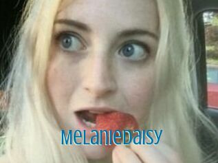 Melanie_Daisy