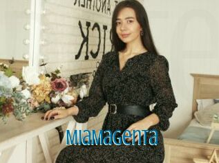 MiaMagenta