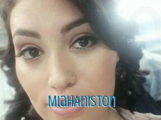 MiahAniston