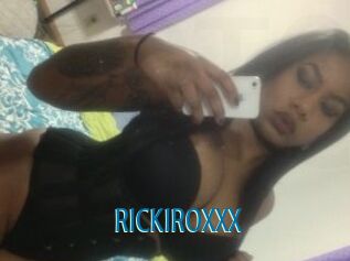 RickiRoxxx