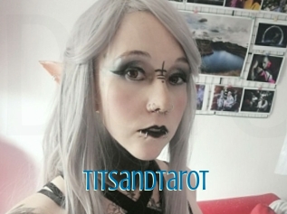 Titsandtarot